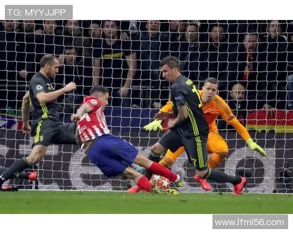 欧冠激战尤文图斯对阵马竞双方实力对决引发球迷热议 欧冠激战尤文图斯对阵马竞双方实力对决引发球迷热议